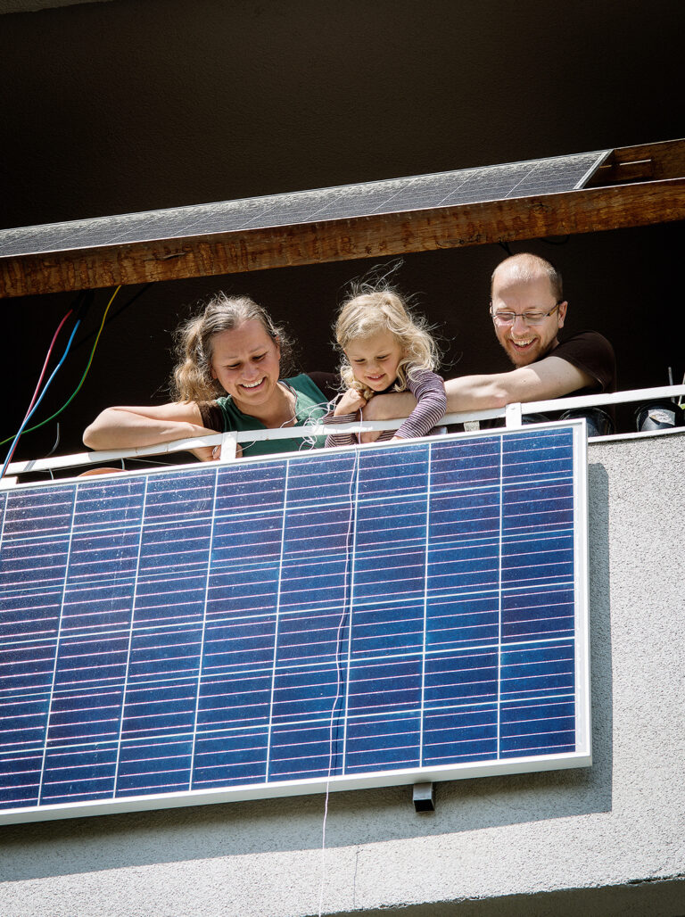 solutions tinaeichner balkonsolar familie 2