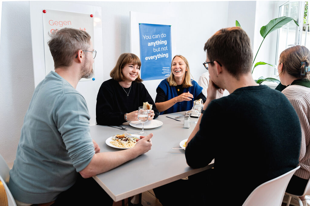 vostel volunteering berlin